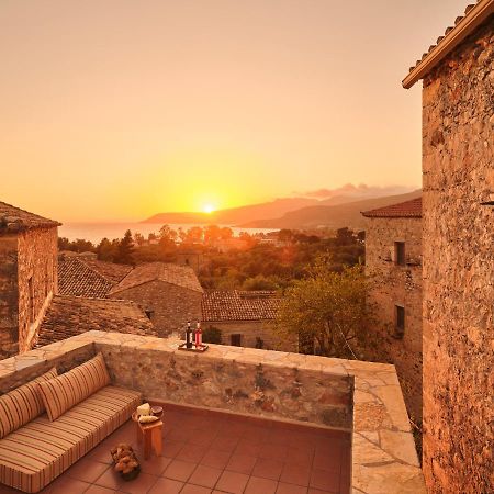 Petreas Castle Villa Kardamyli Exterior photo