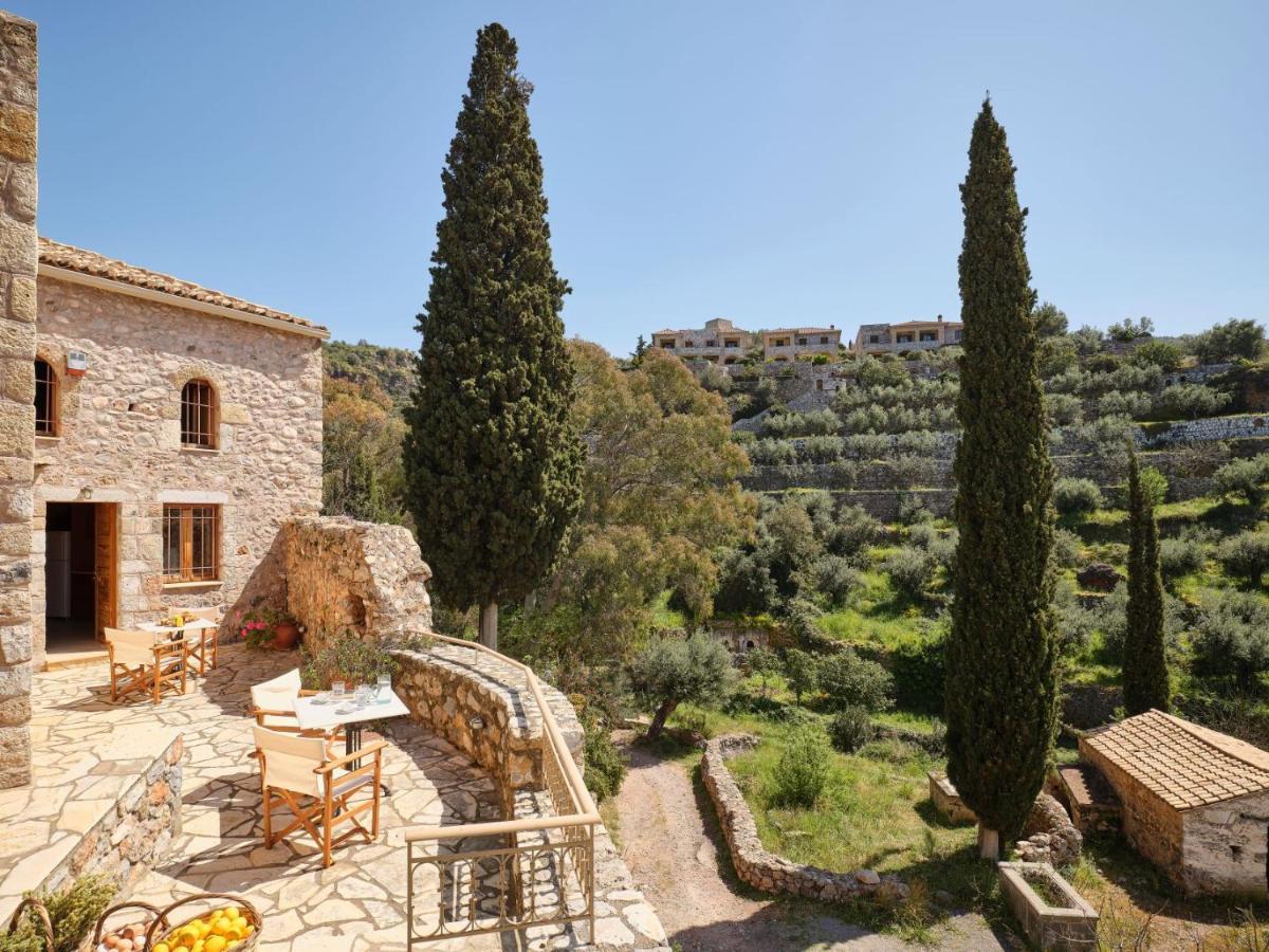 Petreas Castle Villa Kardamyli Exterior photo