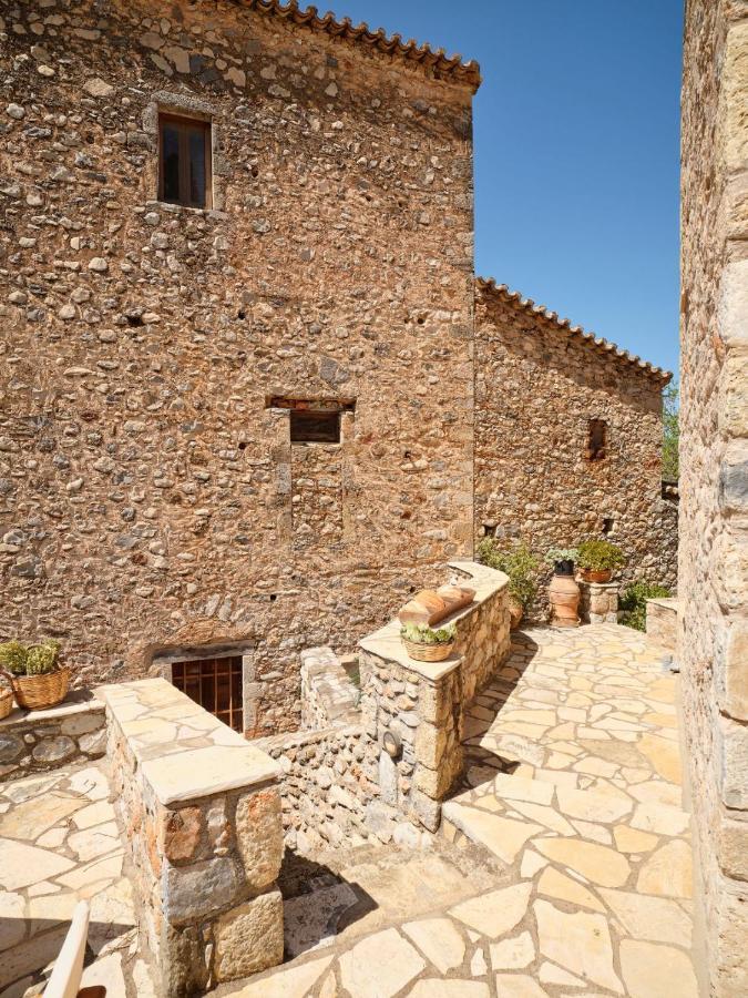 Petreas Castle Villa Kardamyli Exterior photo